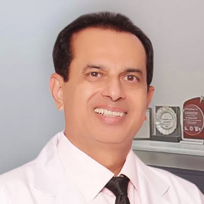 Dr Nikhil Vashi